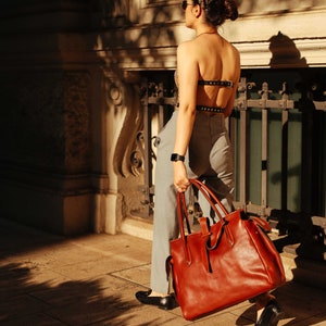 leather bag, handmade leather bag, handbag, woman leather bag, elegant leather bag, made in Italy handbag image 5