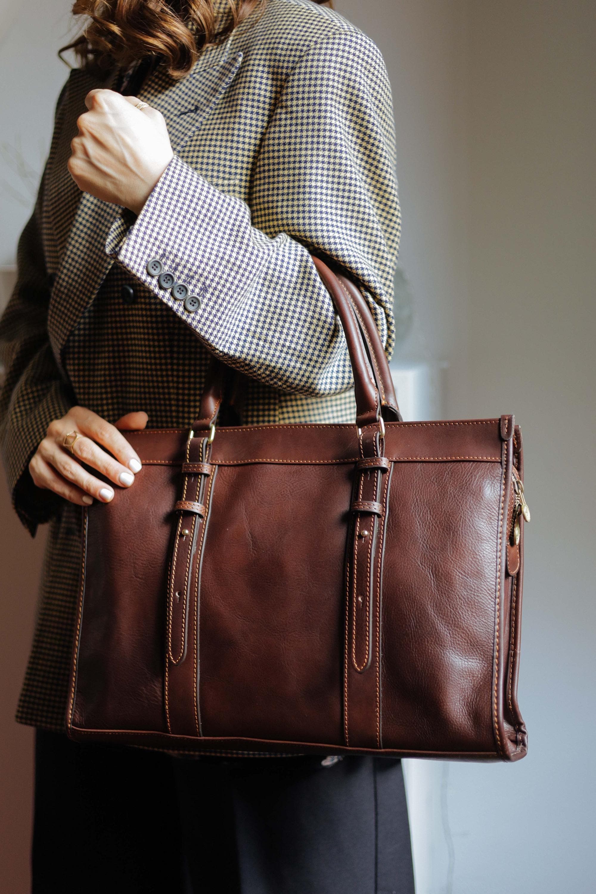 48Hours DELIEVRY,Handmade Full Grain Leather Handbag: Elegant Italian Leather Bag