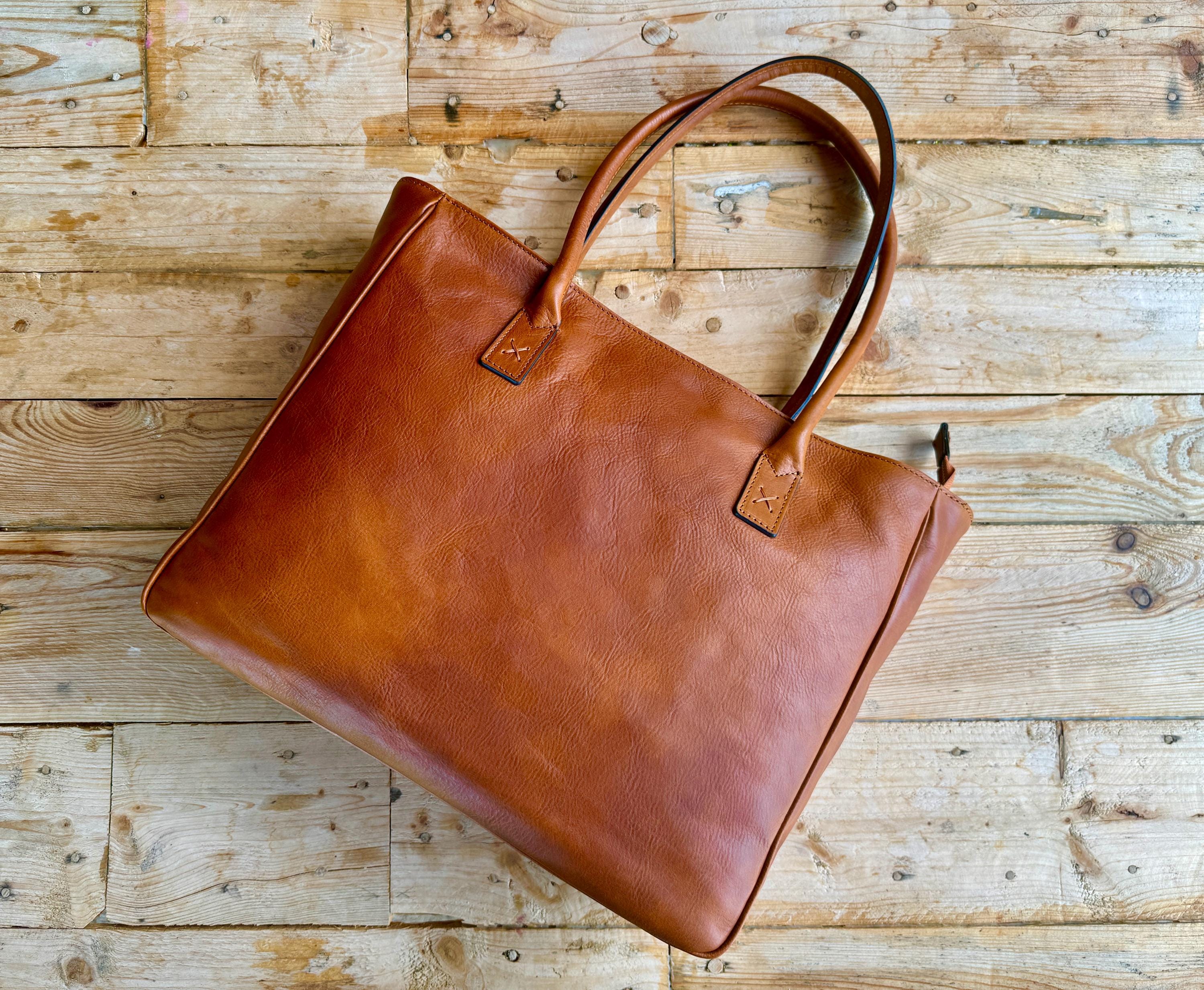 bolso de piel, bolso de piel hecho a mano, bolso de mano, bolso de piel para mujer, bolso de piel elegante, bolso hecho en Italia, bolso para portátil