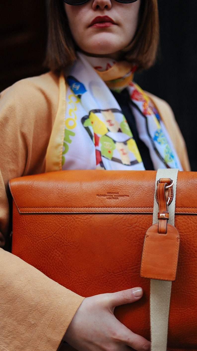 bandolera de cuero, bolso de cuero hecho a mano, bandolera, bolso de cuero de mujer, bolso de mensajero de hombre, bolso de mensajero, bolso de cuero, hecho en Italia imagen 6