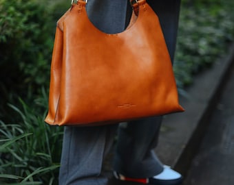 leather bag, leather cross body , handmade leather bag, handbag, woman leather bag, elegant leather bag, made in Italy handbag, cross body