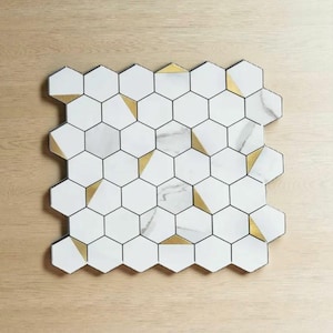 White and Gold Honeycomb Metal Kitchen Decor Peel and Stick Backsplash Tiles Decorative Tiles Self Adhesive Tiles For Bedroom Kitchen