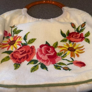 Bolso de mano/cartera Paragon Crewel vintage de 1978, con asa de lino floral "Roses 'n Rose"