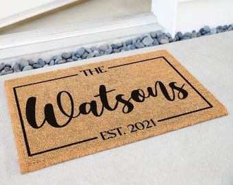 Wedding Gift for Couples, Custom Welcome Doormat with Family Name, Personalized Door Mat with Anti-Slip Backing, Housewarming Gift, New Home