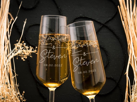 Custom Engraved Anniversary Champagne Flutes or Wine Glasses - Set of 2 -  Personalized with Names and Date (Champagne)
