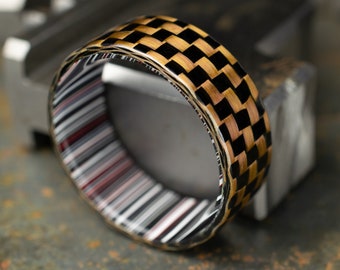 Checkered Zylon/Carbon Fiber Ring Lined With Cross Cut Fordite. Gloss Finish Zylon/Carbon Fiber. Men&#39;s Wedding Band. Waterproof Gift.