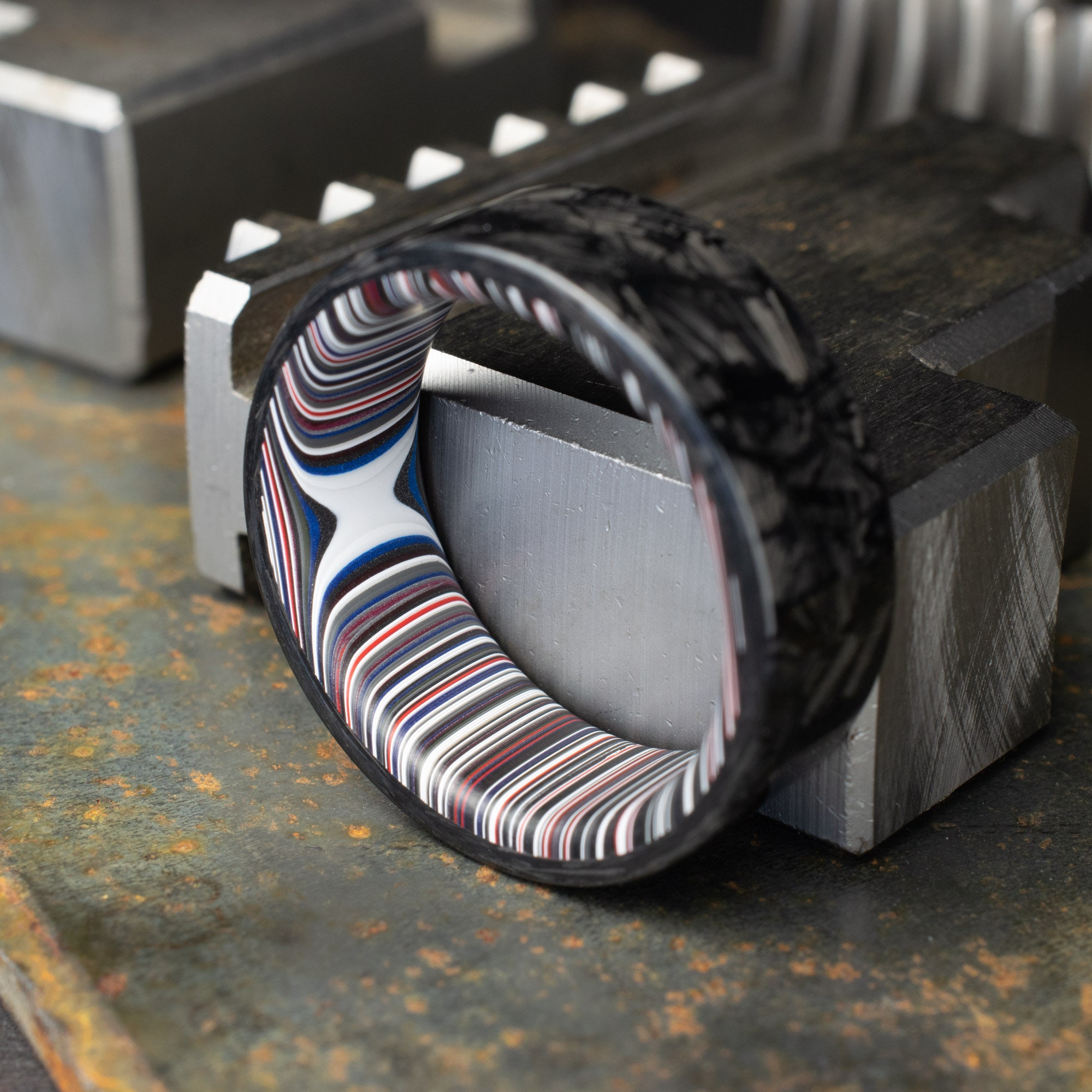 Chopped Carbon Fiber Ring Lined With Crosscut Fordite