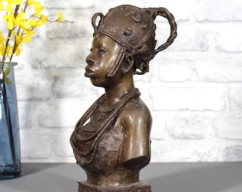 VINTAGE BENIN BRONZE Queen Bust, Exquisite Queen Benin Bronze Bust (32x16x15cm), Benin Queen Bust, Vintage African Bronze Sculpture