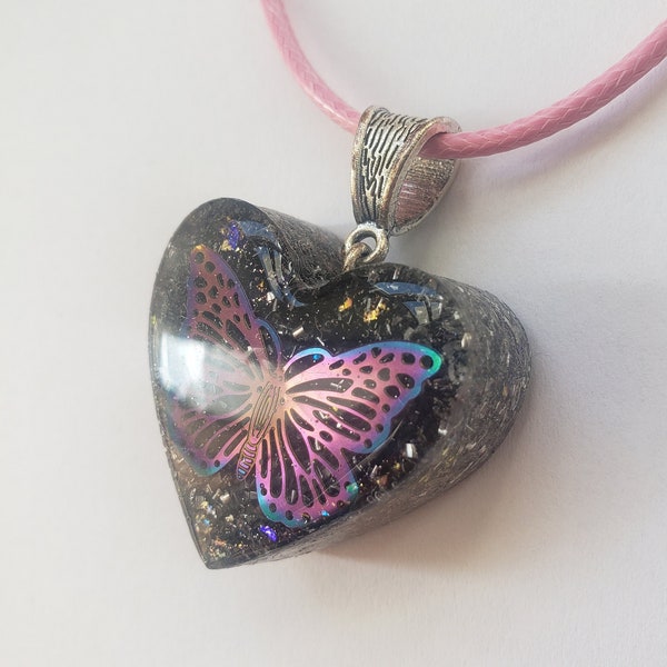 Great Orgonite Butterfly pendant with shungite and copper for children, in the shape of a heart. Amulet and powerful protection against emf radiation
