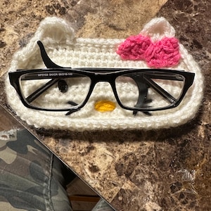 Kitty or Teddy Bear Glasses Holder