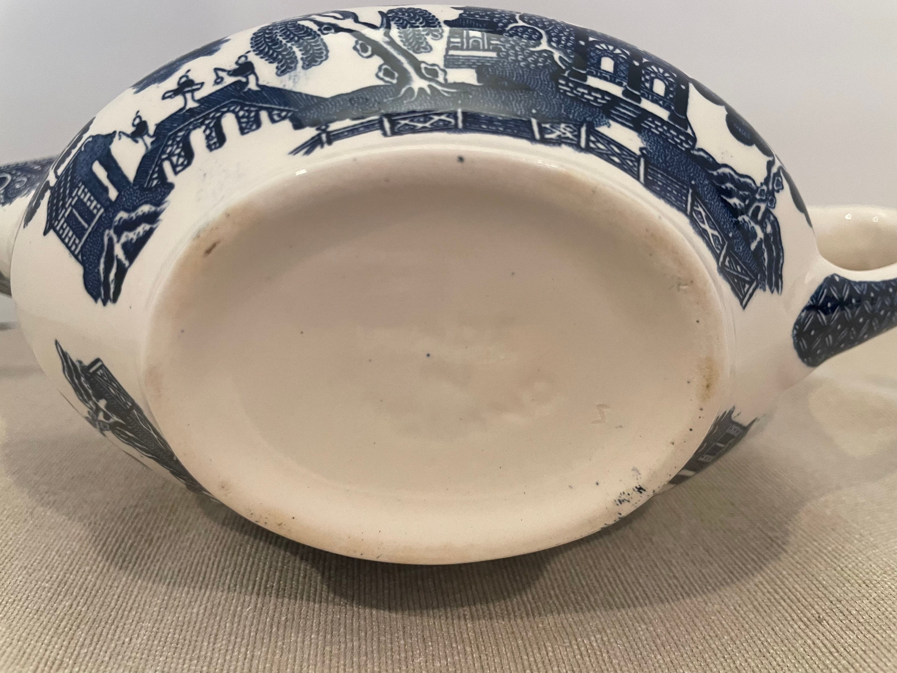 Vintage Blue Willow Gravy Boat Made in England. Etsy