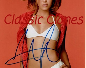 Mandy Moore Signed Autographed Premium Quality Reprint 8x10 Photo ( This Is Us )