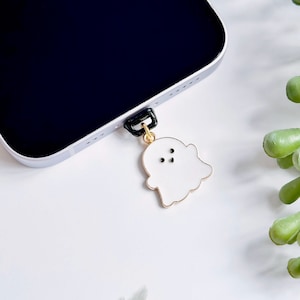 Kindle Charm: Ghost Dust Plug, USB-C Phone Charm