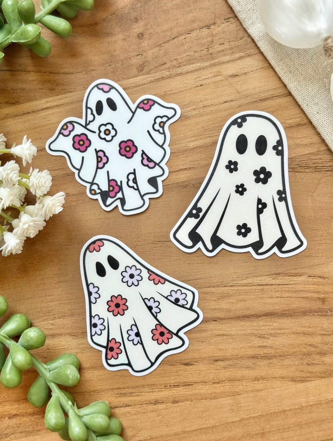 Floral Ghost Vinyl Sticker: Book Lover, Kindle, Laptop - Etsy