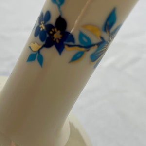 Lenox China Pagoda 6.75 Bottleneck Vase With Blue Florals 24K Gold Trim Retired image 6