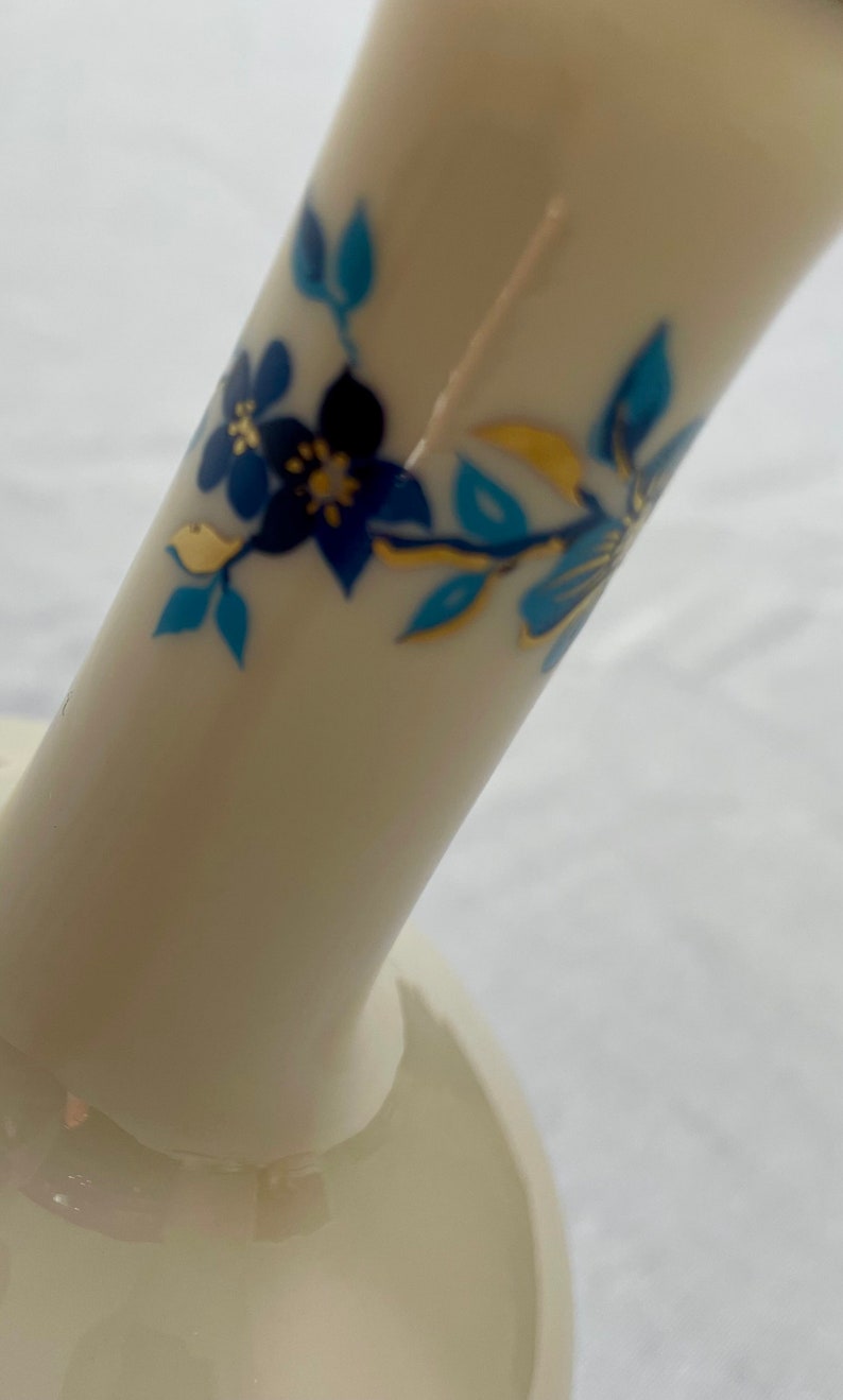 Lenox China Pagoda 6.75 Bottleneck Vase With Blue Florals 24K Gold Trim Retired image 6