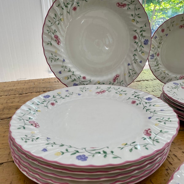 Vintage Johnson Brothers Summer Chintz Swirl English China with 21 Pieces. You you choose the piece(s) you want.