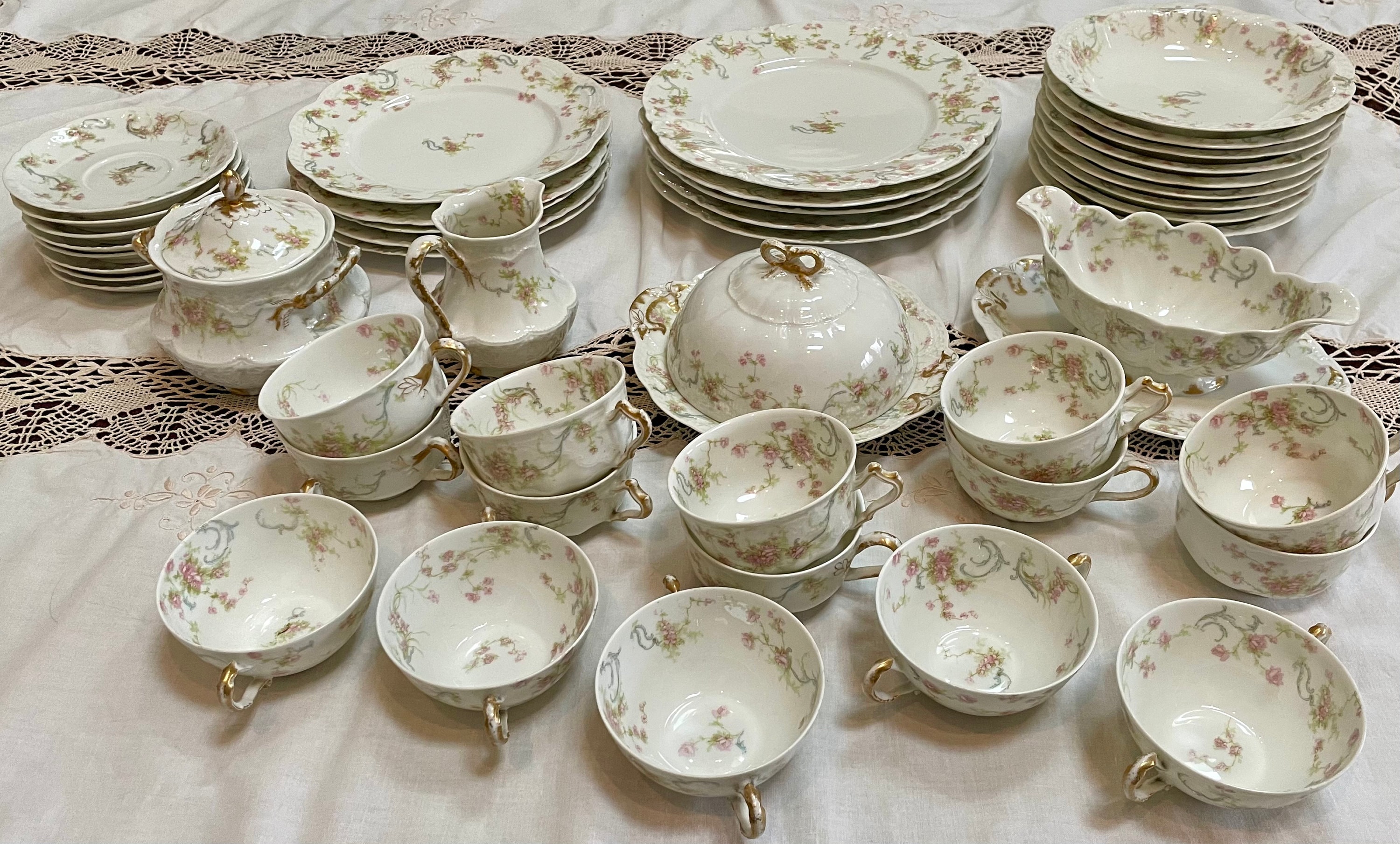 Haviland Limoges France Schlieiger 57/THE PRINCESS Dinner Set