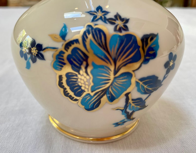 Lenox China Pagoda 6.75 Bottleneck Vase With Blue Florals 24K Gold Trim Retired image 3