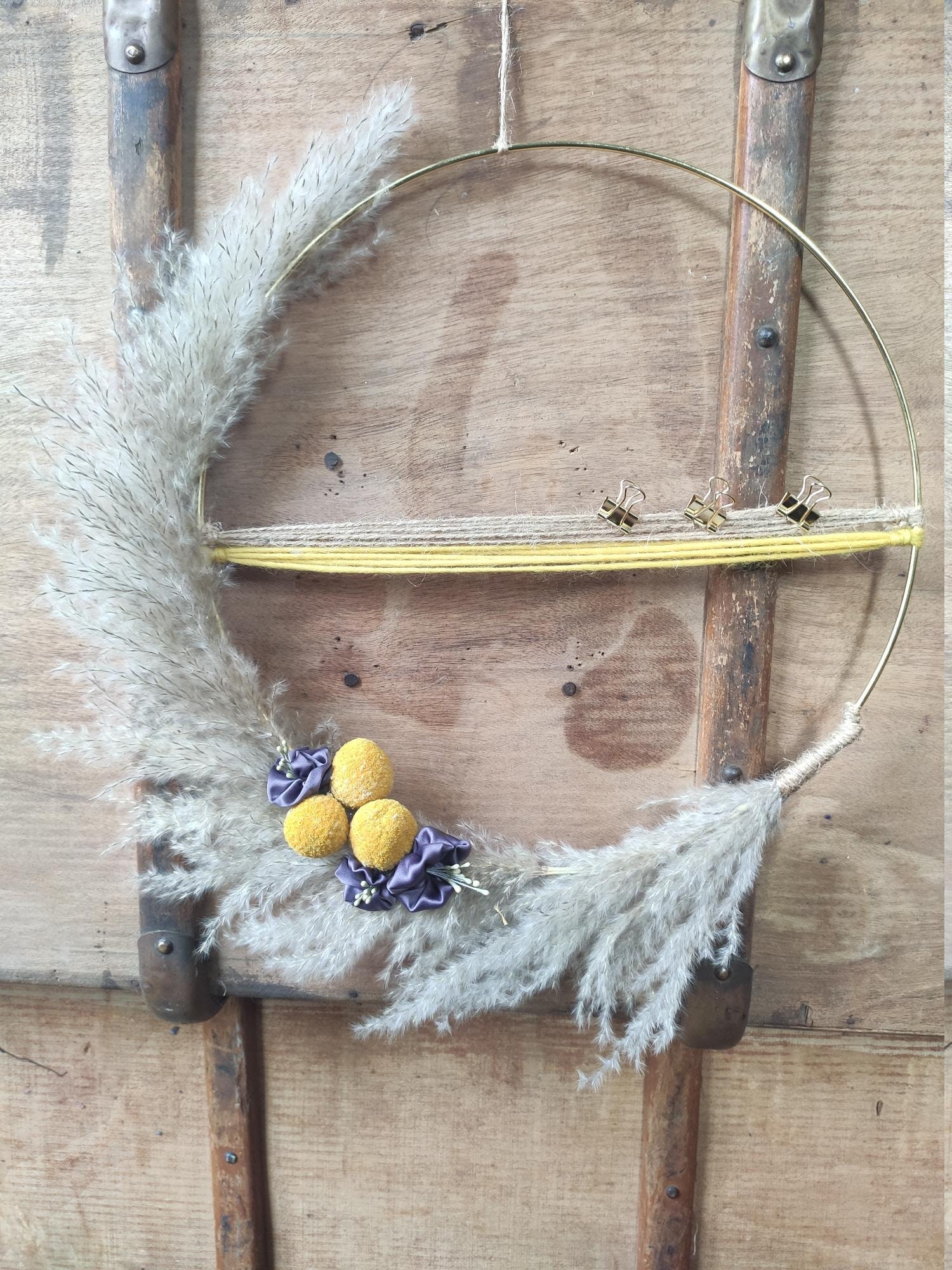 Décoration Murale, Porte Photo, Fleurs Séchées sur Cercle en Laiton Doré