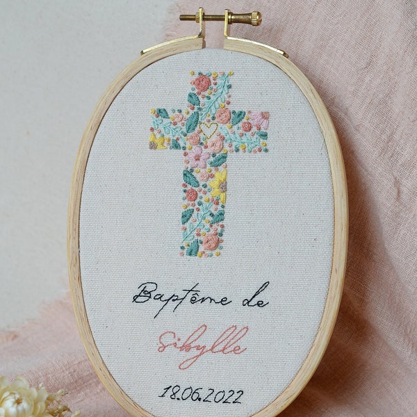 Broderie de baptême : souvenir, décoration ou cadeau de baptême 20cm de diamètre