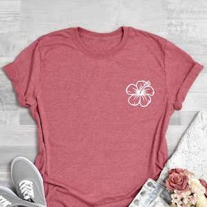 Cute Hibiscus Shirt, Hawaii Shirt, Aloha  Vacation Shirt, Hawaii Trip, Hawaii Family Vacation Gift, Aloha Holiday Gift Tee, for Women