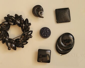 Vintage Jewelry Magnets - Set 2 - 6 pc