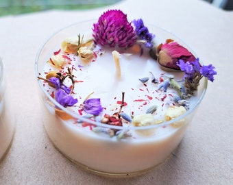 Candles with Real Dried Flowers, Wildflower Theme Wedding Guest Favors, Vegan Vanilla Scented Floral Candle Presents, Baby Shower Gifts