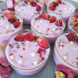 Mauve Candles with Lavender, Real Roses Buds and Pearls, Wildflower Theme Wedding Guest Favors, Vegan Handmade Tealights, Party Presents