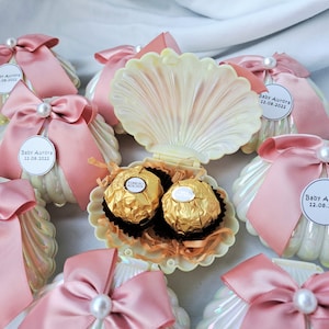 Cadeaux invités baby shower - premier anniversaire de petite fille - boîtes de bonbons coquillage rose - cadeau Ferrero Rocher - cadeau révélateur de sexe - c'est une fille