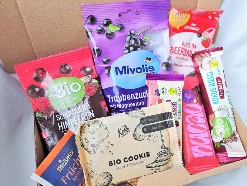 VEGAN snack box Birthday Gift for Vegan Friend Dairy Free Treats Mother's day Snacks Package Get Well Soon Present Gluten Free image 4