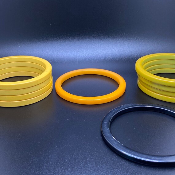 Bakelite 10 stack bangle bracelets in cream, yell… - image 8