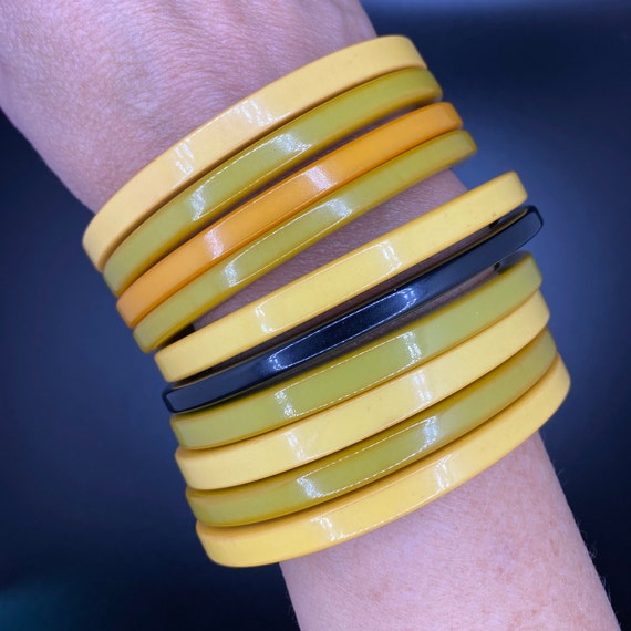 Bakelite 10 stack bangle bracelets in cream, yell… - image 6