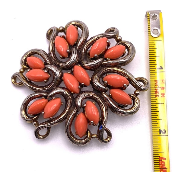 Schiaparelli Gold and Peach Toned Brooch - image 4