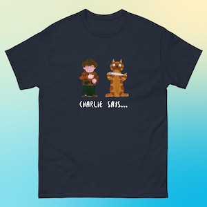 Retro T-shirt 'Charlie Says' - nostalgisch cartoonkatontwerp, uniseks, vintage cadeau, maten S-XXL