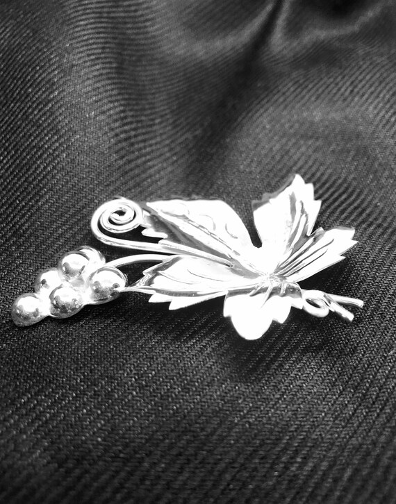 Silver, Vintage Grape & Leaf Brooch - image 4