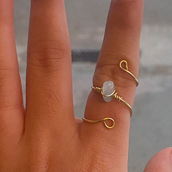 Snake ring, ruwe kristallen ring, draad gewikkelde ring, delicate ring, zelfgemaakte sieraden