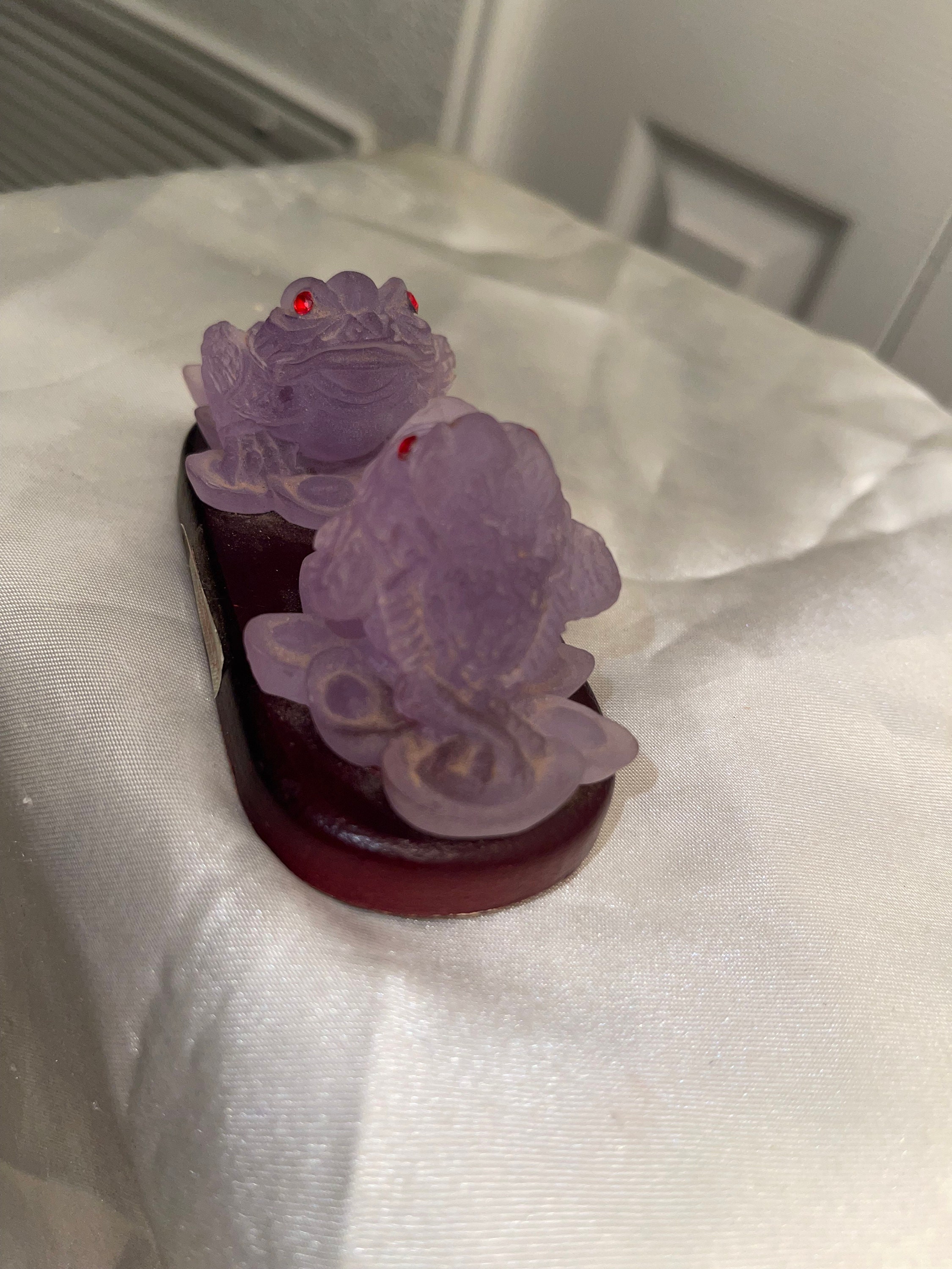 CHINESE PURPLE FROG Knick Knack Frog Figurine Chinese Frogs Toad Statue