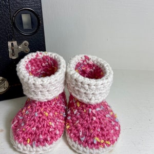 Newborn Girl Crocheted Baby Booties| Baby Shower Gift| Baby Shoes| Pink Booties
