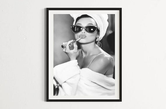 B&W Audrey Hepburn vintage makeup queen