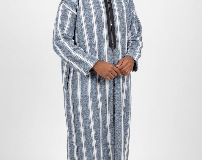 Striped hooded Moroccan thobe