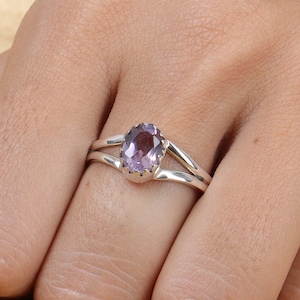 Amethyst Ring, 925 Sterling Silver Ring, February Birthstone, Women Ring, Handmade Ring, Oval Amethyst Ring, Engagement Ring, Gift for Her