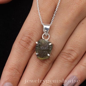 Green Moldavite Pendant, 925 Sterling Silver Pendant, Handmade Pendant, Certificated stone Pendant, Women Silver Jewelry, Hippie Pendant