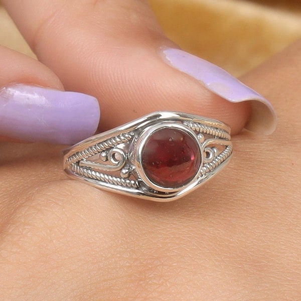 Natural Garnet Ring, 925 Sterling Silver Ring, US-10 / UK- T, Vintage Ring, Women Ring, Gift for Her, Handmade Ring, Boho Ring, Garnet Ring