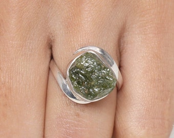 Bague péridot brute, bague en argent massif 925, bague de naissance d'août, bijoux faits à la main, bague pour femme, bague en argent Boho, cadeau pour elle