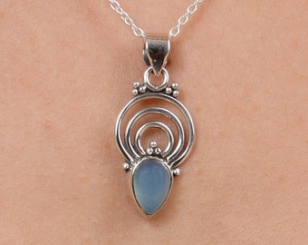 Chalcedony Pendant, 925 Sterling Silver Pendant, Gemstone Pendant, Boho Pendant, Handmade Silver Pendant, Necklace Pendant, Women Pendant