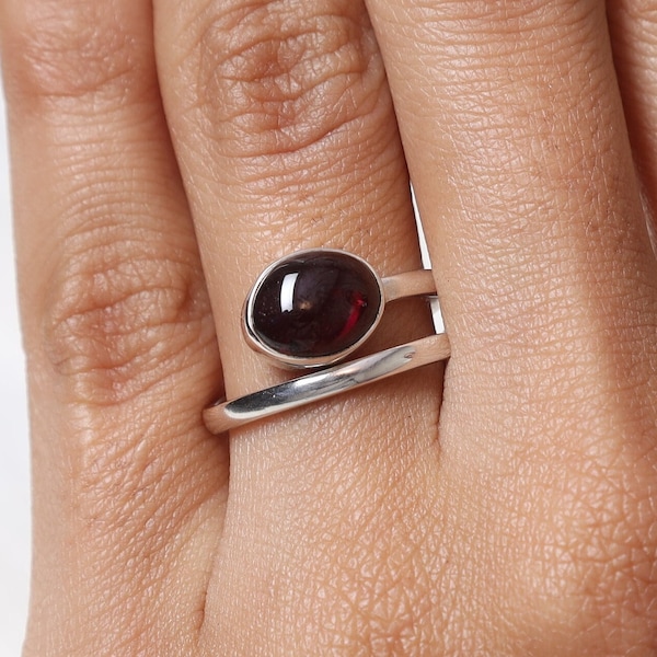 Garnet Ring, 925 Sterling Silver Ring, January Birthstone Ring, Adjustable Ring, Oval Gemstone Ring, Handmade Jewelry Ring, Anniversary Gift