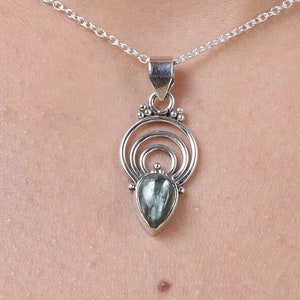 Pendentif séraphinite naturelle, pendentif en argent sterling 925, pendentif bohème, pendentif en pierres précieuses, collier en argent, cadeau pour elle, pendentif pour femme