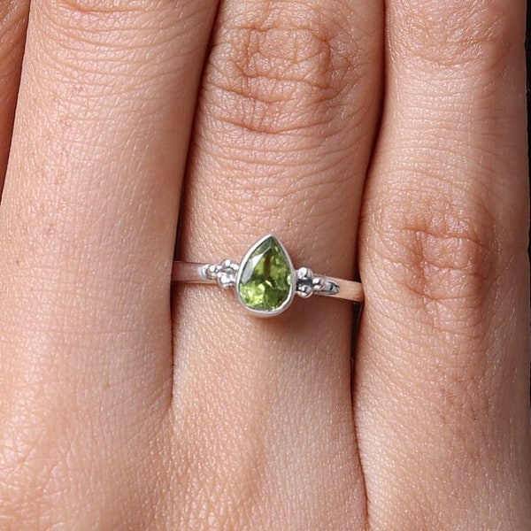 Peridot Ring, 925 Sterling Silver Ring, Faceted Gemstone Ring, August Birthstone Jewelry, Dainty Ring, Handmade Silver Ring, Gift for Her