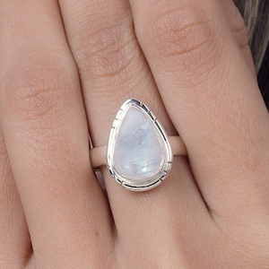 Natural Moonstone Ring, 925 Sterling Silver Ring, Moonstone Silver Ring, Handmade Moonstone Ring, Boho Ring, Statement Ring, Women Ring